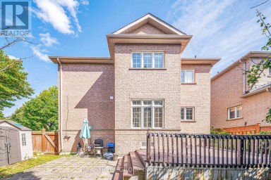 384 SPRUCE GROVE CRESCENT Newmarket (Woodland Hill) Ontario photo 22