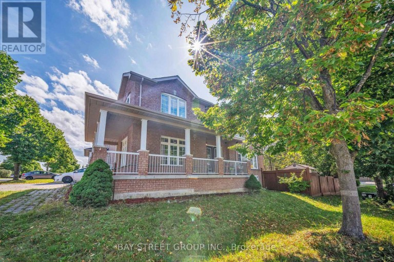 384 SPRUCE GROVE CRESCENT, Newmarket (Woodland Hill), Ontario, L3X2X3