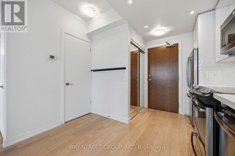 4304 - 2212 LAKE SHORE BOULEVARD W, Toronto (Mimico), Ontario, M8V0C2