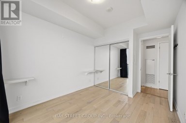 4304 - 2212 LAKE SHORE BOULEVARD W Toronto (Mimico) Ontario photo 29