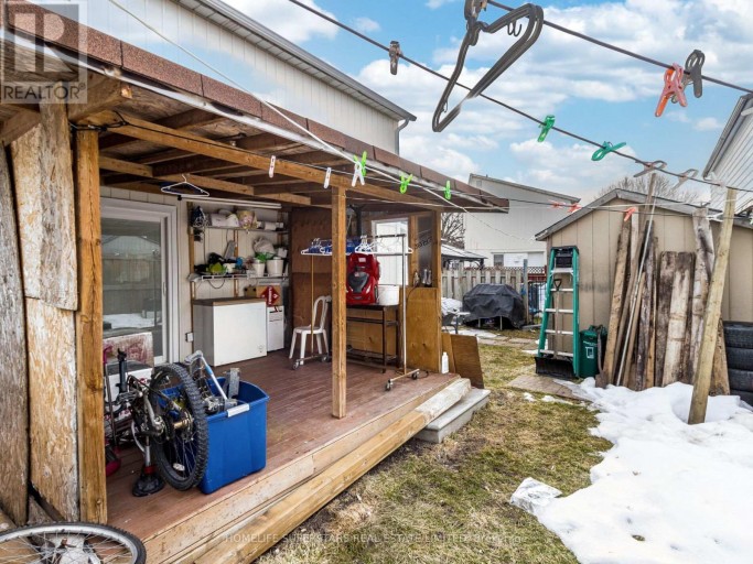 3 HALEY COURT, Brampton (Central Park), Ontario, L6S1N6