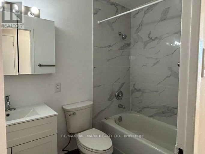 2-611 - 515 NORTH SERVICE ROAD, Mississauga (Cooksville), Ontario, L5A1B3