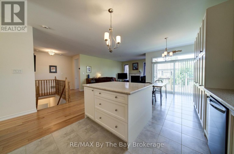 30 ALLEGRA DRIVE, Wasaga Beach, Ontario, L9Z0H1