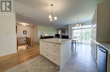 30 ALLEGRA DRIVE Wasaga Beach Ontario photo 13