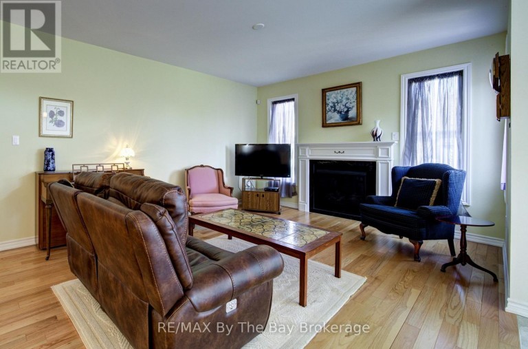 30 ALLEGRA DRIVE, Wasaga Beach, Ontario, L9Z0H1