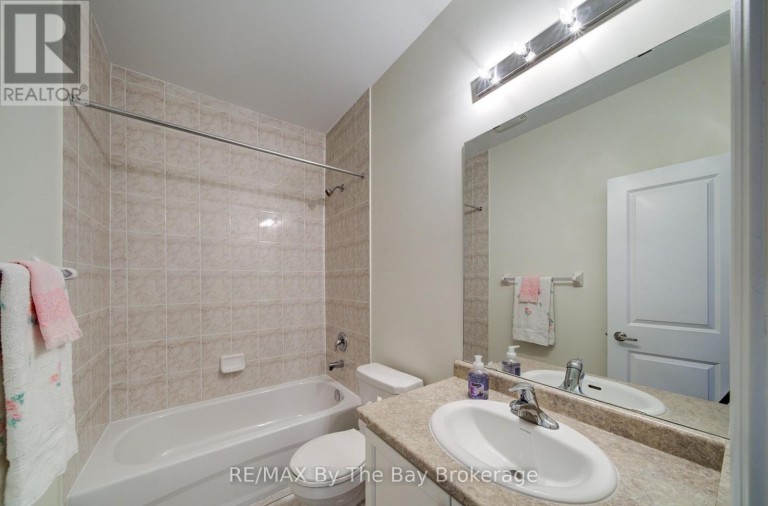 30 ALLEGRA DRIVE, Wasaga Beach, Ontario, L9Z0H1