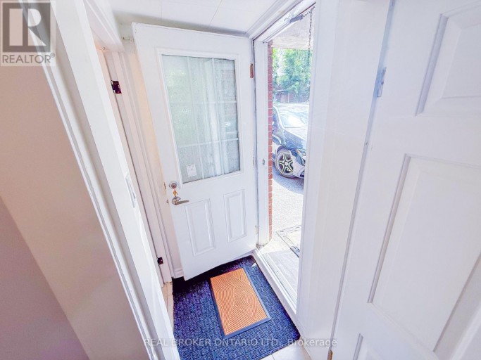 LOWER LEVEL - 14 GOOCH COURT, Toronto (Lambton Baby Point), Ontario, M6S2N8