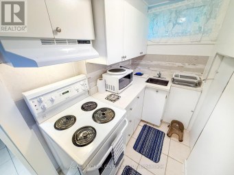 LOWER LEVEL - 14 GOOCH COURT Toronto (Lambton Baby Point) Ontario photo 8