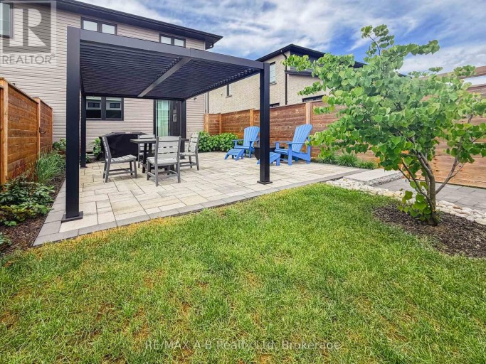 31 TRAILSIDE DRIVE, St. Marys, Ontario, N4X0C1