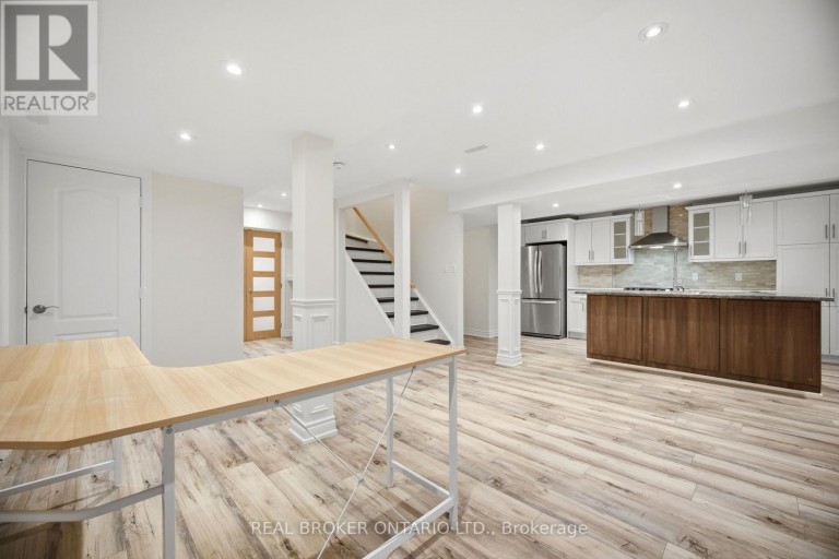 3277 PAUL HENDERSON DRIVE, Mississauga (Churchill Meadows), Ontario, L5M0H5