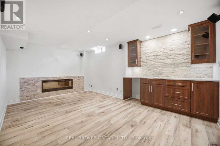 3277 PAUL HENDERSON DRIVE, Mississauga (Churchill Meadows), Ontario, L5M0H5