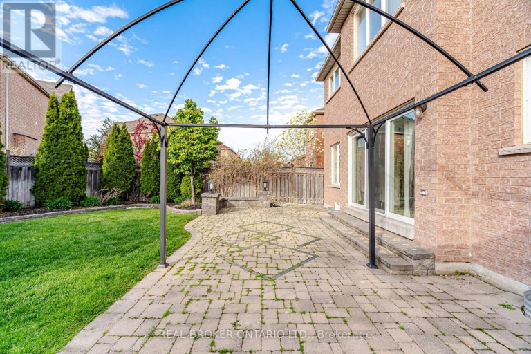 3277 PAUL HENDERSON DRIVE, Mississauga (Churchill Meadows), Ontario, L5M0H5