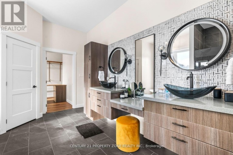 423474 6 CONCESSION, West Grey, Ontario, N0C1H0