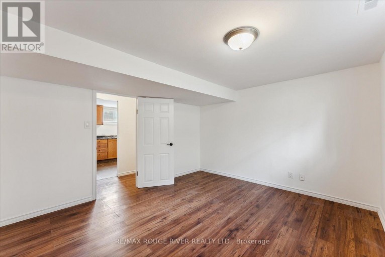 BSMT - 1121 BROCK STREET S, Whitby (Downtown Whitby), Ontario, L1N4M1
