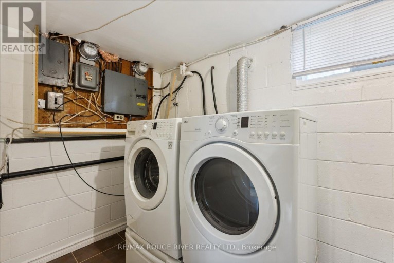 BSMT - 1121 BROCK STREET S, Whitby (Downtown Whitby), Ontario, L1N4M1