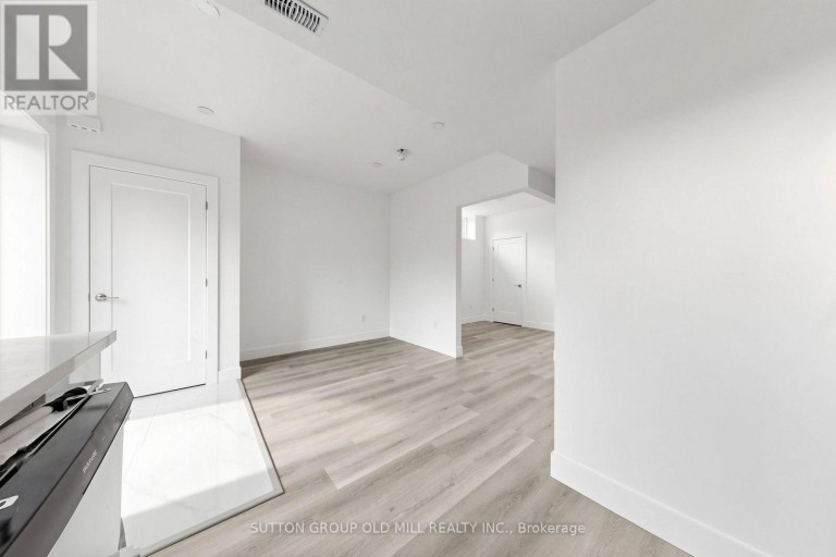 1 - 1925 LAWRENCE AVENUE W, Toronto (Weston), Ontario, M9N1G8