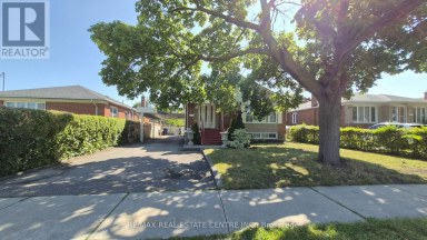 UPPER - 71 GUNTON DRIVE Toronto (West Humber-Clairville) Ontario photo 1