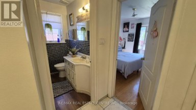 UPPER - 71 GUNTON DRIVE Toronto (West Humber-Clairville) Ontario photo 14
