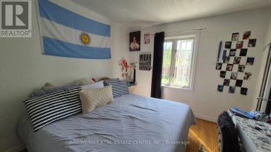 UPPER - 71 GUNTON DRIVE Toronto (West Humber-Clairville) Ontario photo 16