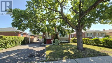 UPPER - 71 GUNTON DRIVE Toronto (West Humber-Clairville) Ontario photo 2