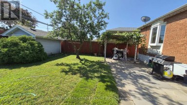 UPPER - 71 GUNTON DRIVE Toronto (West Humber-Clairville) Ontario photo 24