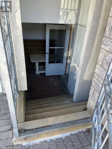 LOWER - 298 MCKEE AVENUE, Toronto (Willowdale East), Ontario, M2N4E3