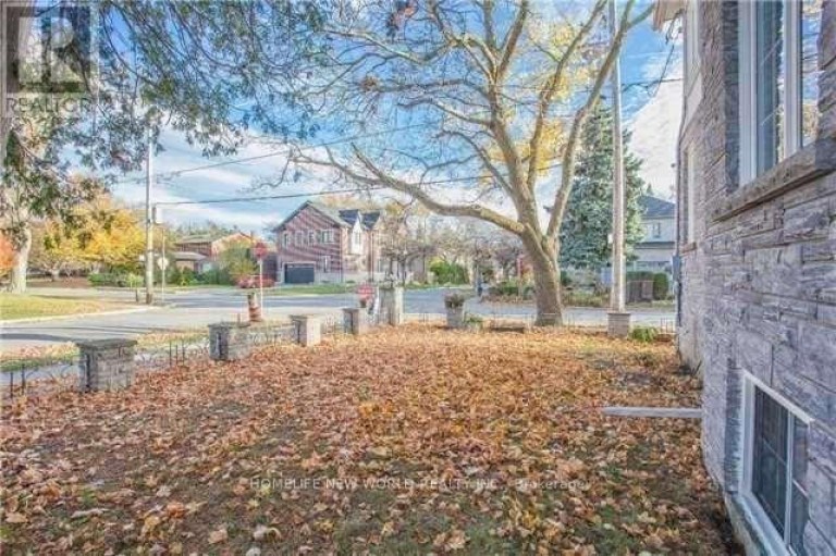 LOWER - 298 MCKEE AVENUE, Toronto (Willowdale East), Ontario, M2N4E3