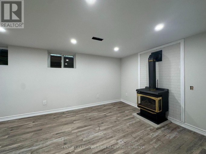BSMT - 11 WHITE ABBEY PARK, Toronto (Wexford-Maryvale), Ontario, M1R4R3