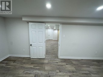 BSMT - 11 WHITE ABBEY PARK Toronto (Wexford-Maryvale) Ontario photo 8