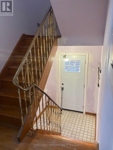 82 MAIN STREET, Toronto (East End-Danforth), Ontario, M4E2V7