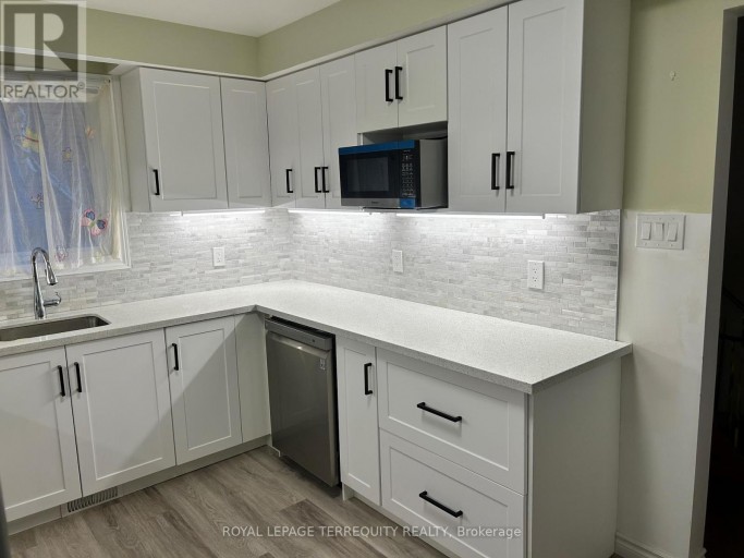 82 MAIN STREET, Toronto (East End-Danforth), Ontario, M4E2V7