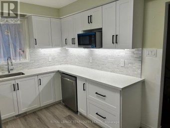 82 MAIN STREET Toronto (East End-Danforth) Ontario photo 4