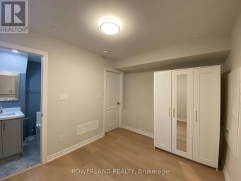 BSMT - 2 ST ANNES ROAD Toronto (Little Portugal) Ontario photo 8