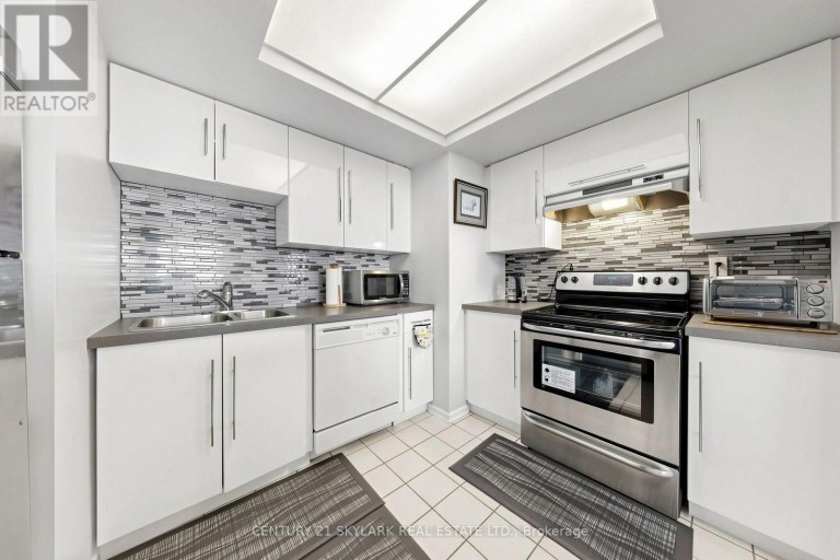 1611 - 4460 TUCANA COURT, Mississauga (Hurontario), Ontario, L5R3K9
