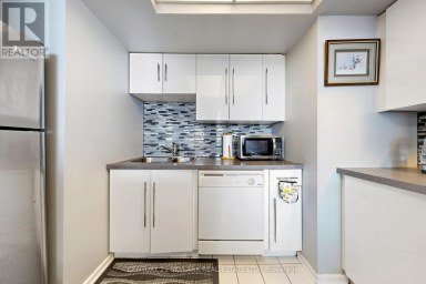 1611 - 4460 TUCANA COURT Mississauga (Hurontario) Ontario photo 17
