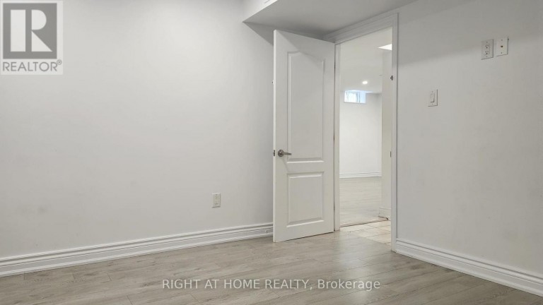 BSMT - 1 VIA AVELLINO ROAD, Vaughan (Vellore Village), Ontario, L4H0Y1
