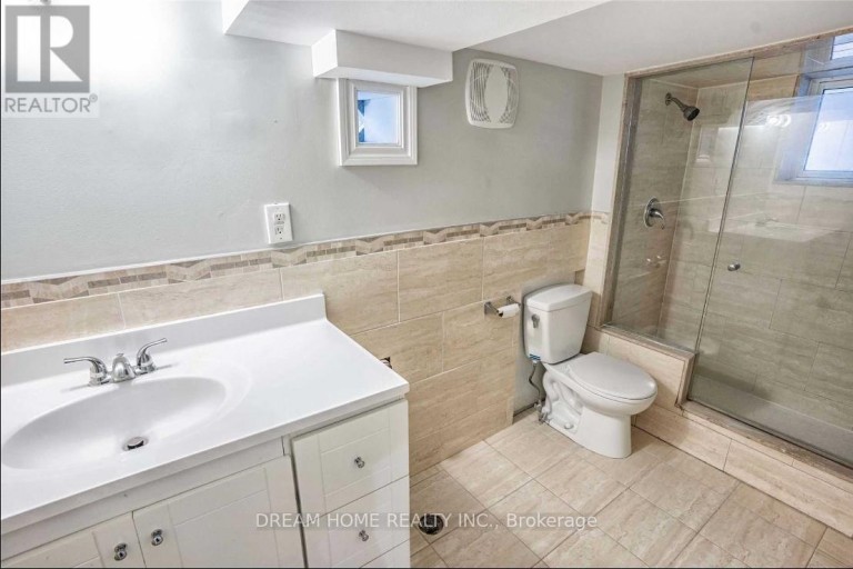 BASEMEN - 401 CRAWFORD STREET, Toronto (Trinity-Bellwoods), Ontario, M6J2W1