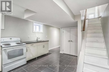 BASEMEN - 401 CRAWFORD STREET Toronto (Trinity-Bellwoods) Ontario photo 5