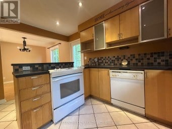 67 WALMER GARDENS London North (North K) Ontario photo 10