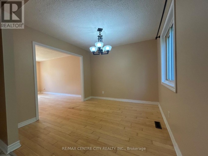 67 WALMER GARDENS, London North (North K), Ontario, N6G4H5
