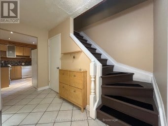 67 WALMER GARDENS London North (North K) Ontario photo 16