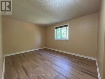 67 WALMER GARDENS London North (North K) Ontario photo 22
