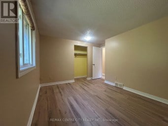 67 WALMER GARDENS London North (North K) Ontario photo 23