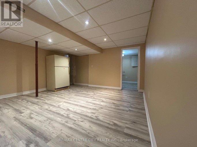 67 WALMER GARDENS, London North (North K), Ontario, N6G4H5