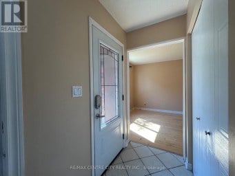 67 WALMER GARDENS London North (North K) Ontario photo 4