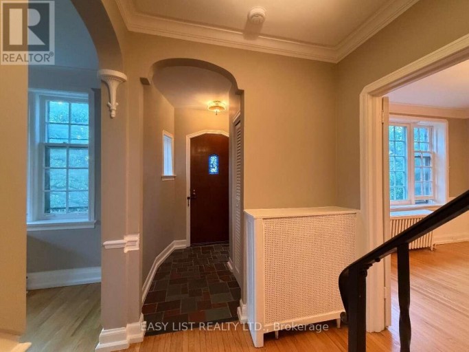 205 RIDLEY BOULEVARD, Toronto (Bedford Park-Nortown), Ontario, M5M3M4