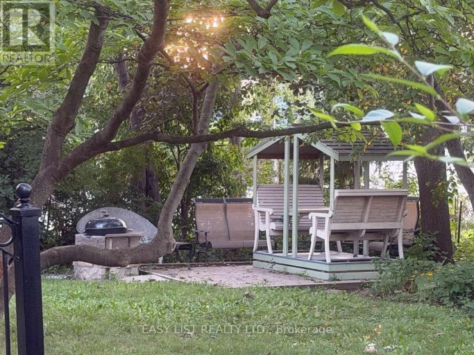 205 RIDLEY BOULEVARD, Toronto (Bedford Park-Nortown), Ontario, M5M3M4