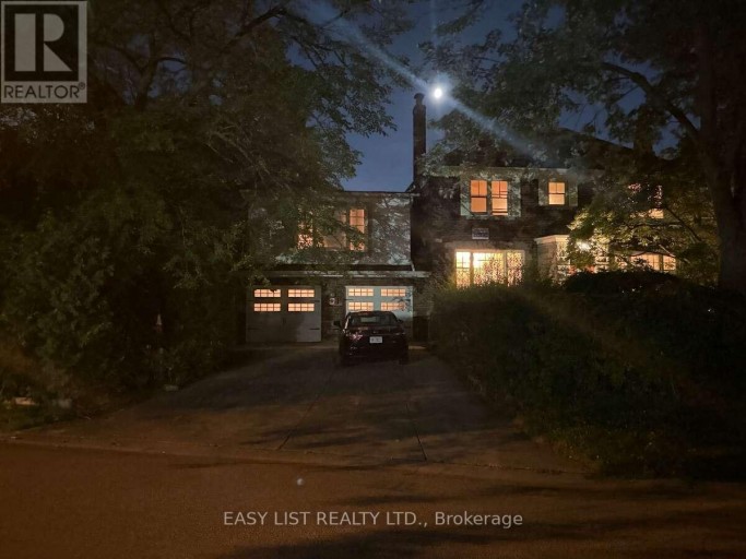 205 RIDLEY BOULEVARD, Toronto (Bedford Park-Nortown), Ontario, M5M3M4