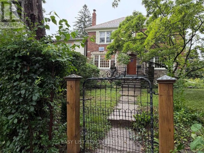 205 RIDLEY BOULEVARD, Toronto (Bedford Park-Nortown), Ontario, M5M3M4