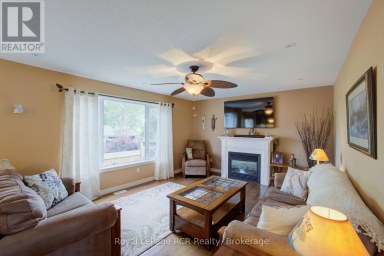 237 CARROL STREET Wellington North (Arthur) Ontario photo 14